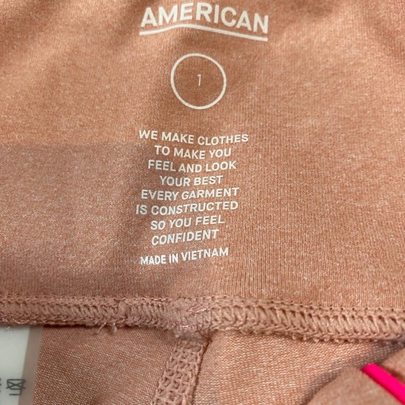 Good American crop legging, size 1 - Picture 3 of 5